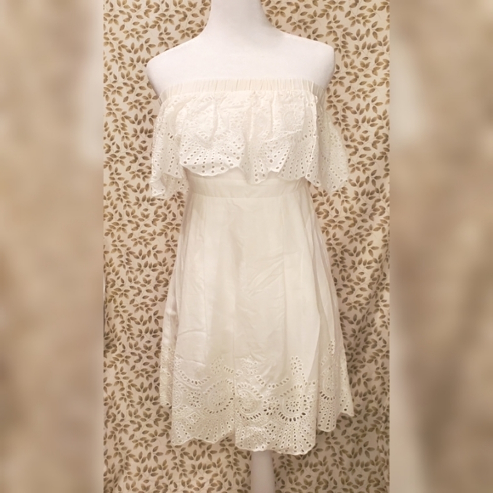 White lace trim strapless dress